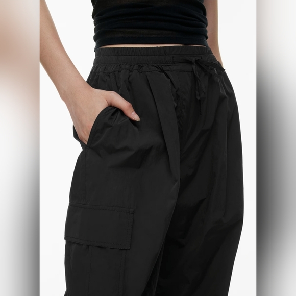 Aritzia Wilfred grotto Cargo Pant Parachute Nylon Barrel Leg Pants Mid-Rise XS - Picture 2 of 12
